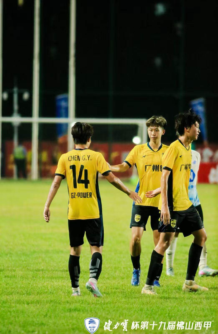 包含里程碑夜广州队主帅复盘，西甲集结日刷纪录，震撼外界，训练强度明显提升的词条乐鱼体育